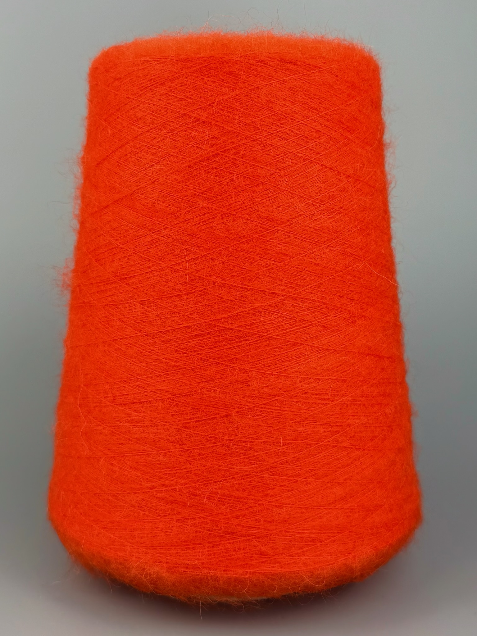 Lanificio dell’Olivo Art. Noir 2300m/100g – Super Kid Mohair & Baby Alpaka col. Neonorange foto 2